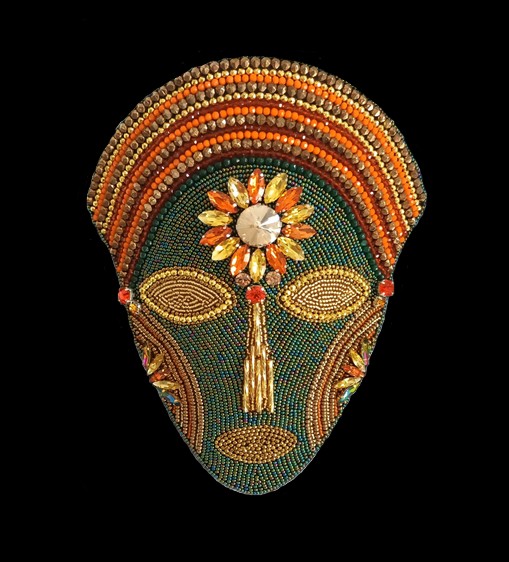 Masque brodé n°68 © Sylune Créations